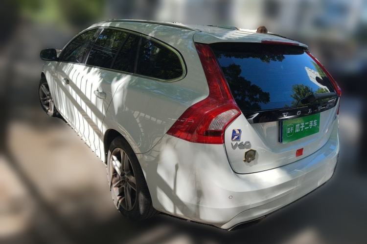 Used Volvo V60 2015 T5 Zhiya Edition Exterior 3