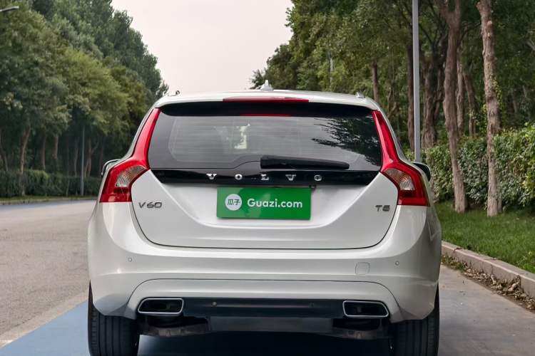 Used Volvo V60 2015 T5 Zhiya Edition Exterior 5