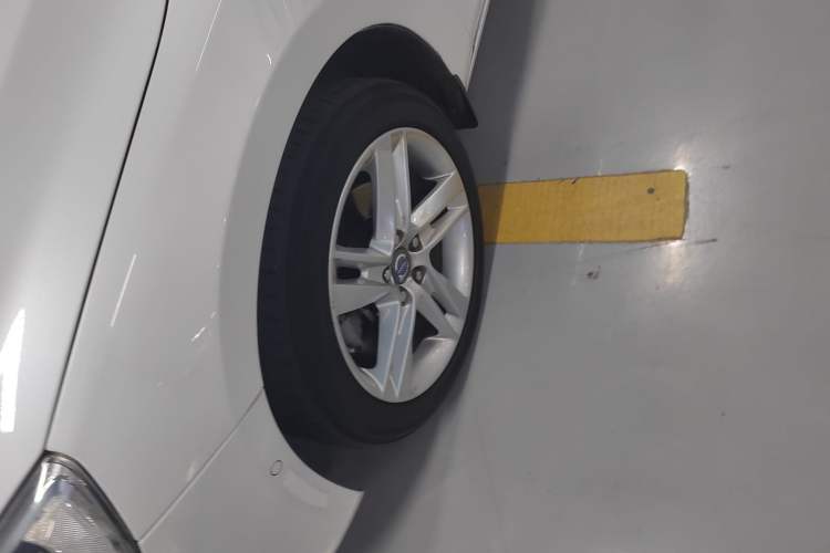 Used Volvo V60 2015 T5 Zhiya Edition Exterior 7