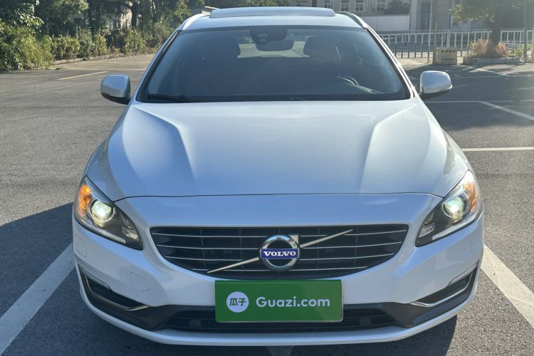 Used Volvo V60 2015 T5 Zhiya Edition Front