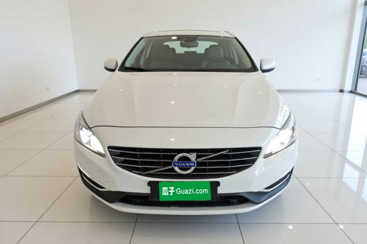 Used Volvo V60 2015 T5 Zhiya Edition Front