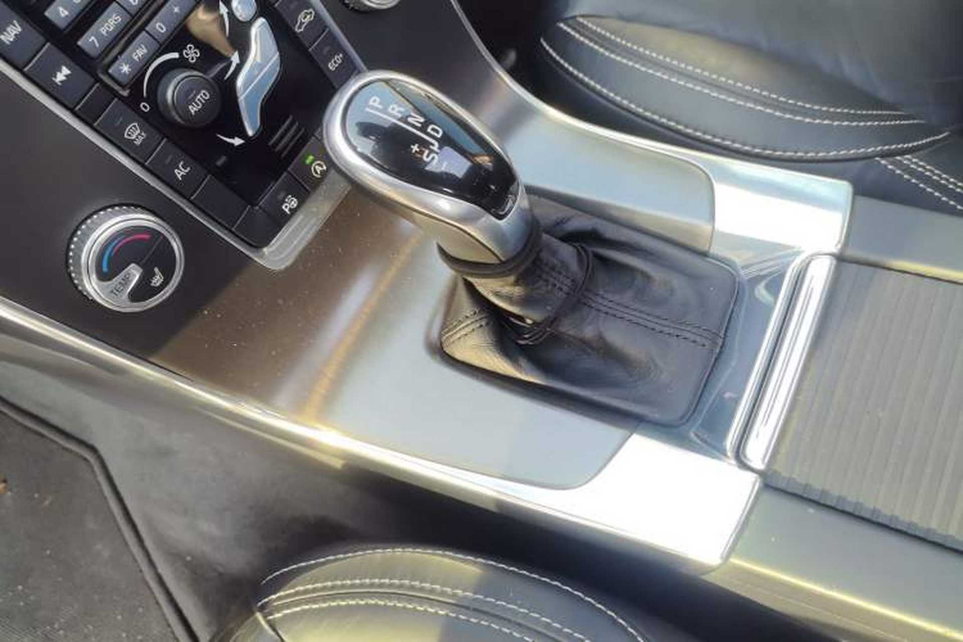 Used Volvo V60 2015 T5 Zhiya Edition Gear Lever