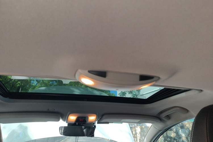 Used Volvo V60 2015 T5 Zhiya Edition Headliner