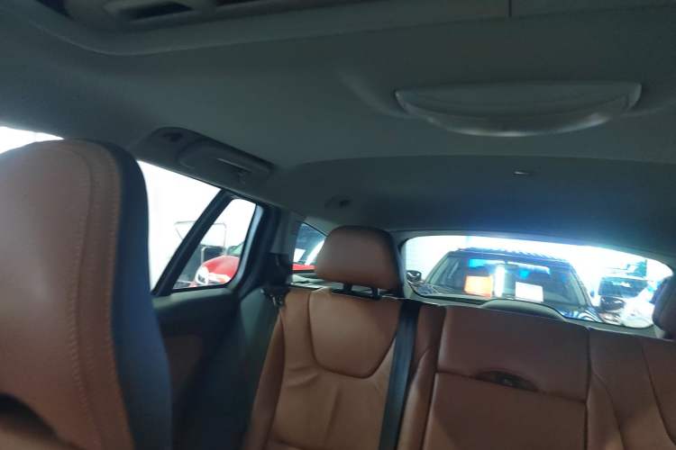 Used Volvo V60 2015 T5 Zhiya Edition Headliner