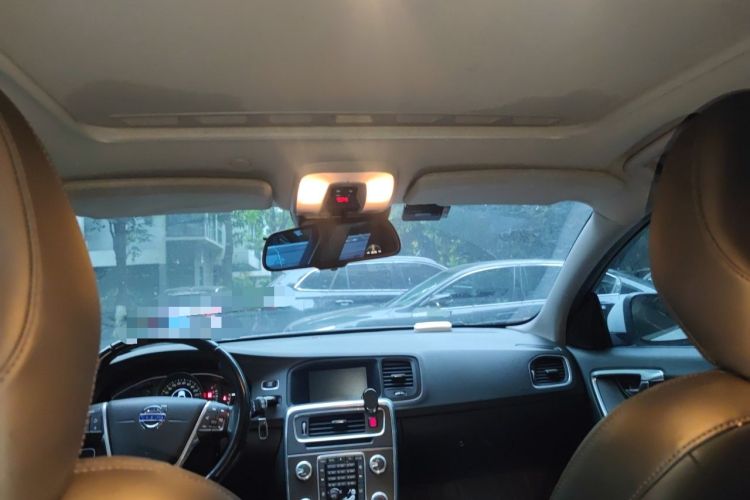 Used Volvo V60 2015 T5 Zhiyi Edition Headliner