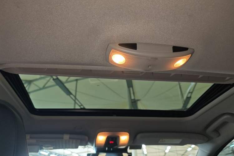 Used Volvo V60 2015 T5 Zhiya Edition Headliner