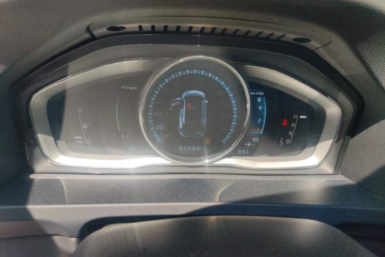 Used Volvo V60 2015 T5 Zhiya Edition Instrument Cluster