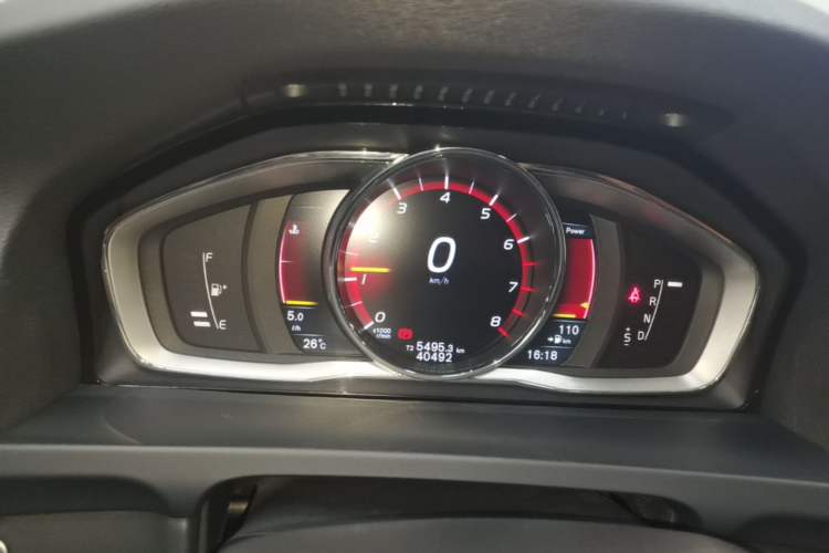 Used Volvo V60 2015 T5 Zhiya Edition Instrument Cluster