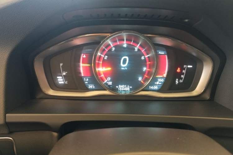 Used Volvo V60 2015 T5 Zhiya Edition Instrument Cluster