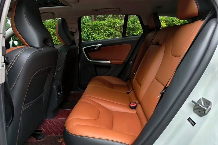 Used Volvo V60 2015 T5 Zhiya Edition Interior 2