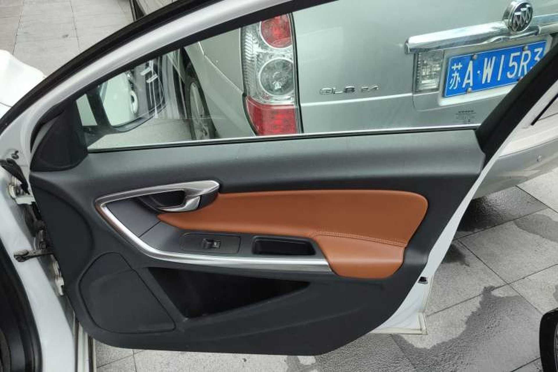 Used Volvo V60 2015 T5 Zhiya Edition Interior 5