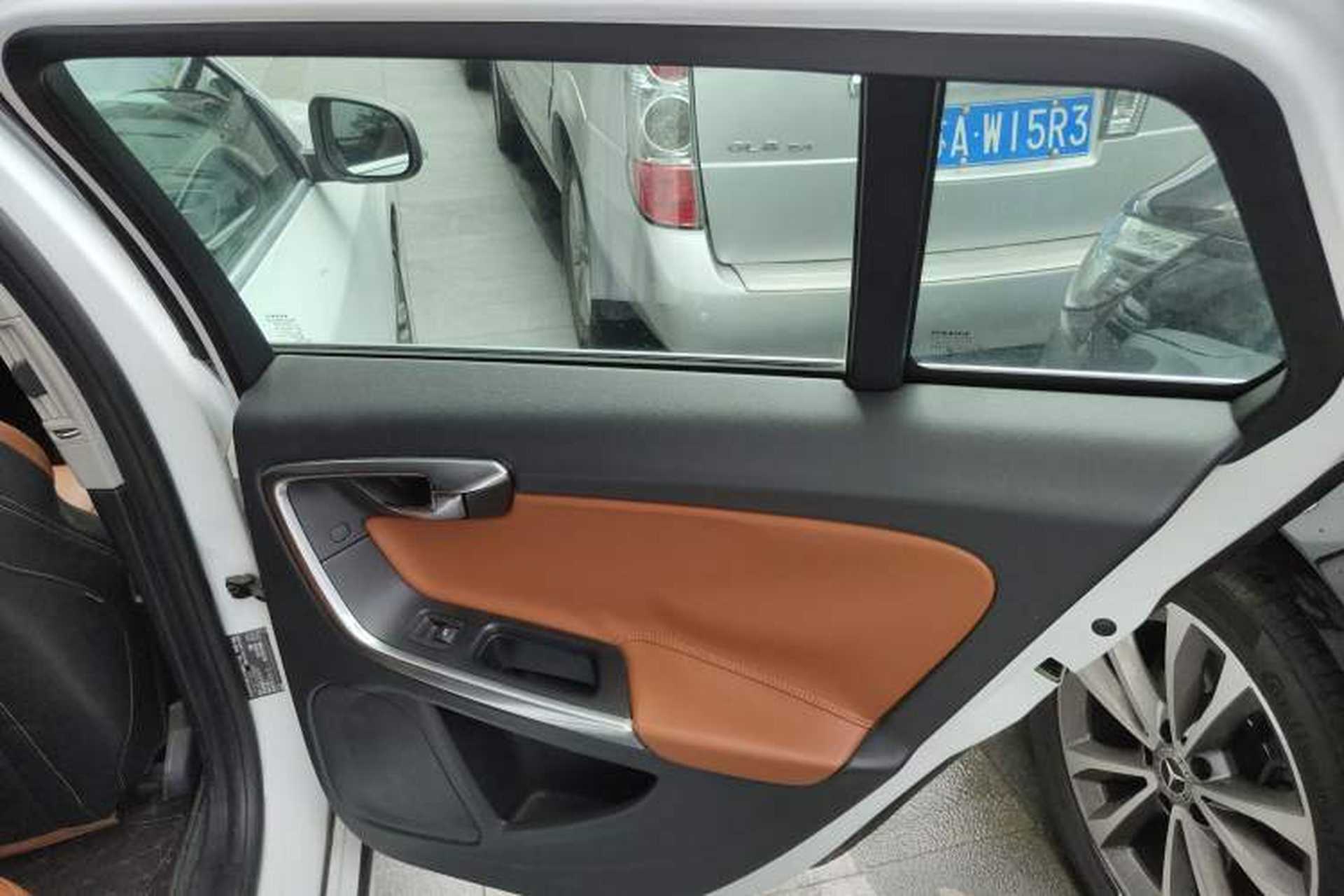 Used Volvo V60 2015 T5 Zhiya Edition Interior 6