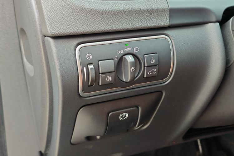 Used Volvo V60 2015 T5 Zhiya Edition Interior 6