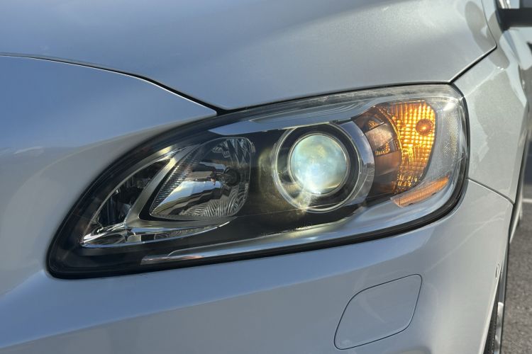Used Volvo V60 2015 T5 Zhiya Edition Left Front Headlight