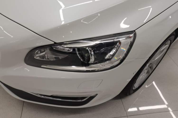 Used Volvo V60 2015 T5 Zhiya Edition Left Front Headlight