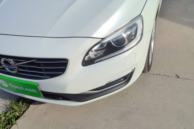 Used Volvo V60 2015 T5 Zhiya Edition Left Front Headlight