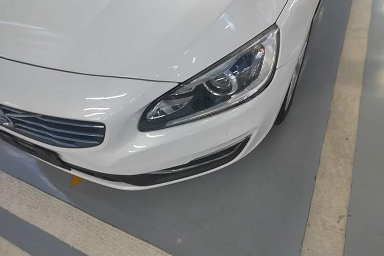 Used Volvo V60 2015 T5 Zhiyi Edition Left Front Headlight