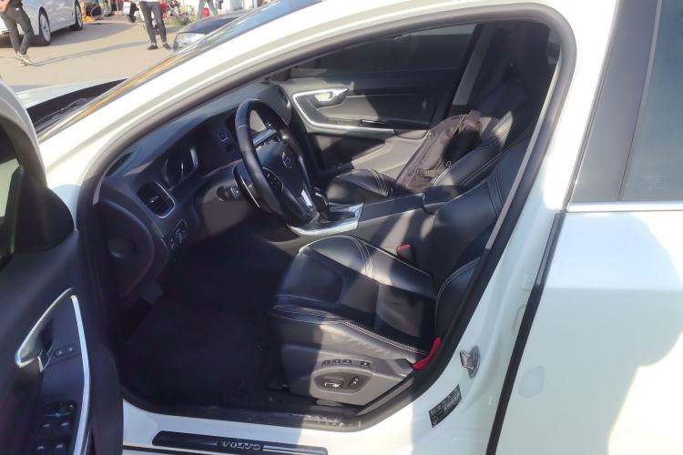 Used Volvo V60 2015 T5 Zhiya Edition Left Front Seat