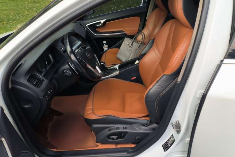 Used Volvo V60 2015 T5 Zhiya Edition Left Front Seat