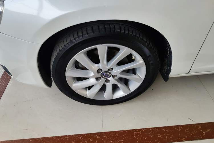Used Volvo V60 2015 T5 Zhiyi Edition Left Front Wheel Hub