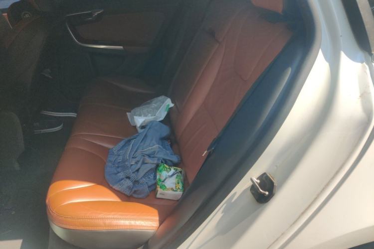 Used Volvo V60 2015 T5 Zhiya Edition Left Rear Seat