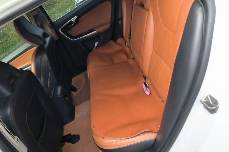 Used Volvo V60 2015 T5 Zhiya Edition Left Rear Seat