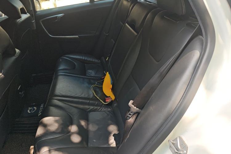 Used Volvo V60 2015 T5 Zhiya Edition Left Rear Seat