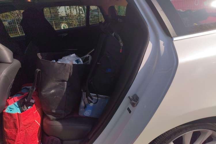 Used Volvo V60 2015 T5 Zhiyi Edition Left Rear Seat