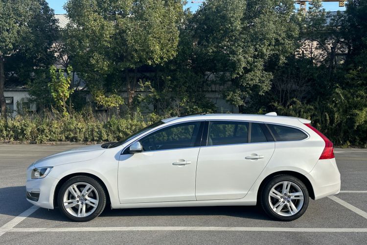 Used Volvo V60 2015 T5 Zhiya Edition Left Side