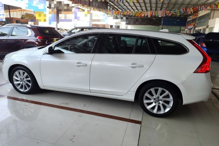 Used Volvo V60 2015 T5 Zhiyi Edition Left Side