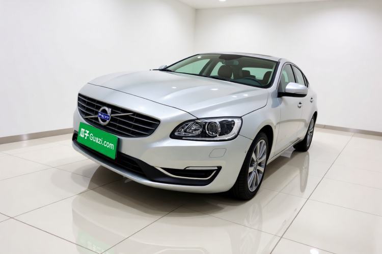 Used Volvo V60 2015 T5 Zhiya Edition Guazi used car, China used car export, Used car for sale, Used  cars, Cheapest cars for sale