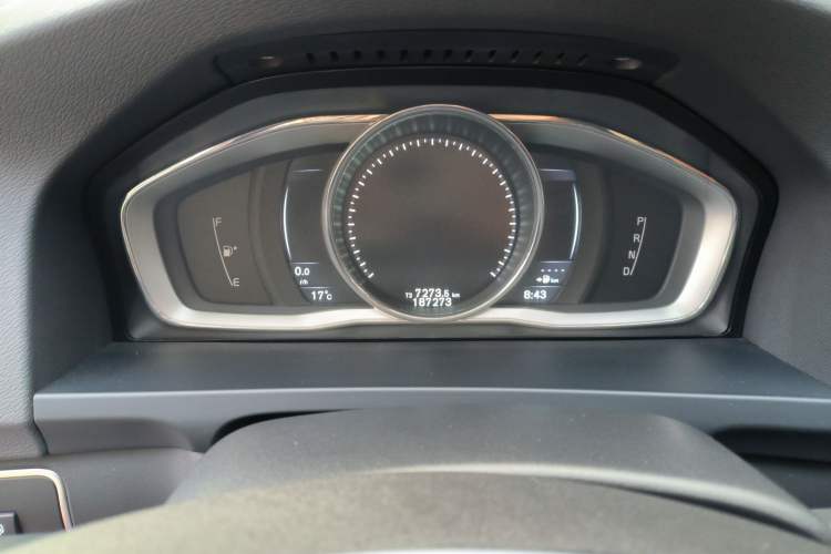 Used Volvo V60 2015 T5 Zhiya Edition Odometer Close Up