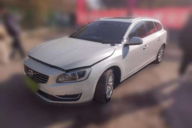 Used Volvo V60 2015 T5 Zhiyi Edition