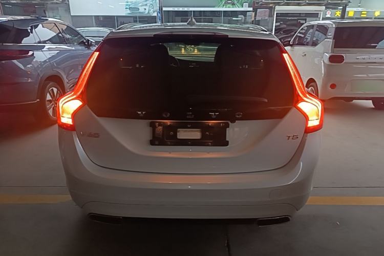 Used Volvo V60 2015 T5 Zhiya Edition Rear