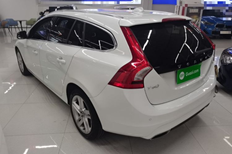 Used Volvo V60 2015 T5 Zhiya Edition Rear Left 45 Deg