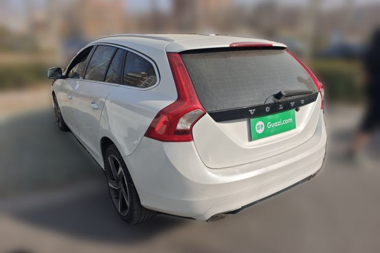 Used Volvo V60 2015 T5 Zhiya Edition Rear Left 45 Deg