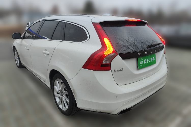 Used Volvo V60 2015 T5 Zhiyi Edition Rear Left 45 Deg