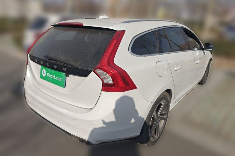 Used Volvo V60 2015 T5 Zhiya Edition Rear Right 45 Deg