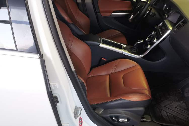 Used Volvo V60 2015 T5 Zhiya Edition Right Front Seat