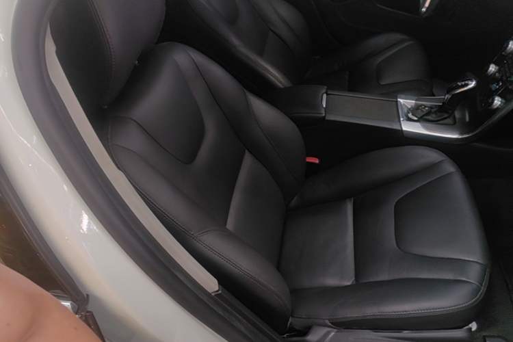 Used Volvo V60 2015 T5 Zhiyi Edition Right Front Seat