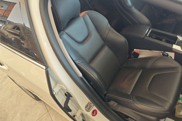 Used Volvo V60 2015 T5 Zhiya Edition Right Front Seat