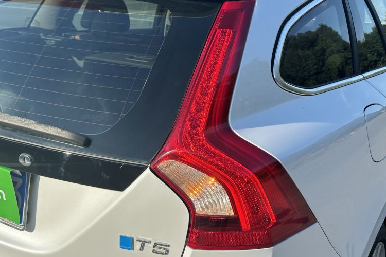 Used Volvo V60 2015 T5 Zhiya Edition Right Rear Taillight