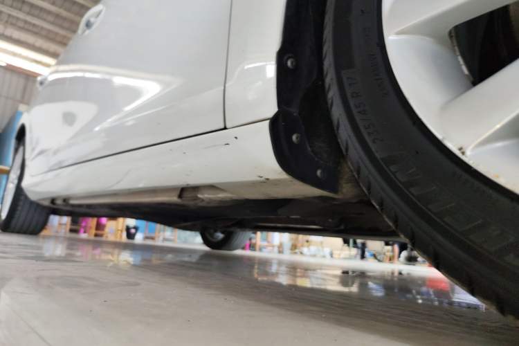 Used Volvo V60 2015 T5 Zhiyi Edition Right Side Sill