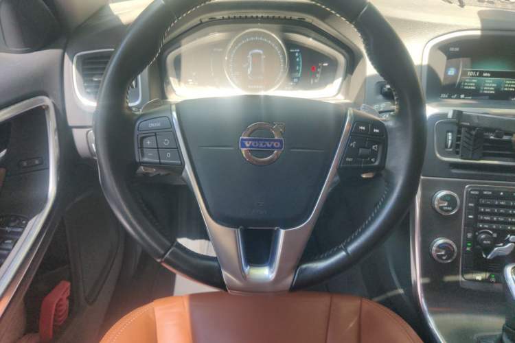 Used Volvo V60 2015 T5 Zhiya Edition Steering Wheel