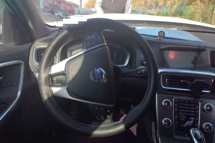 Used Volvo V60 2015 T5 Zhiyi Edition Steering Wheel