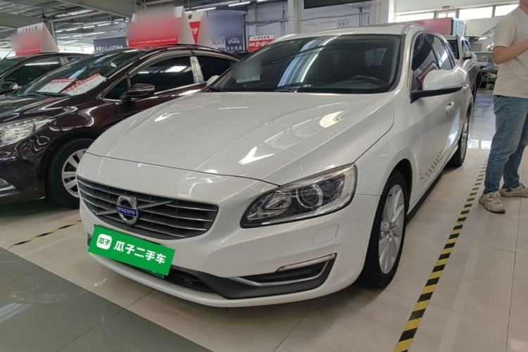Used Volvo V60 2015 T5 Zhiyi Edition Guazi used car, China used car export, Used car for sale, Used  cars, Cheapest cars for sale
