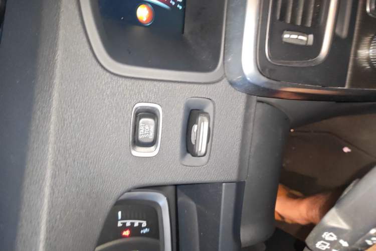 Used Volvo V60 2015 T5 Zhiya Edition Vehicle Key