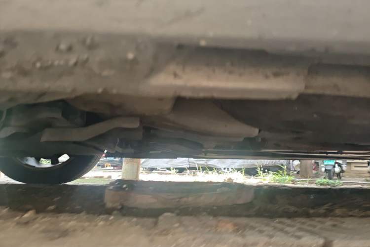 Used Volvo V60 2015 T5 Zhiyi Edition Chassis Front Left