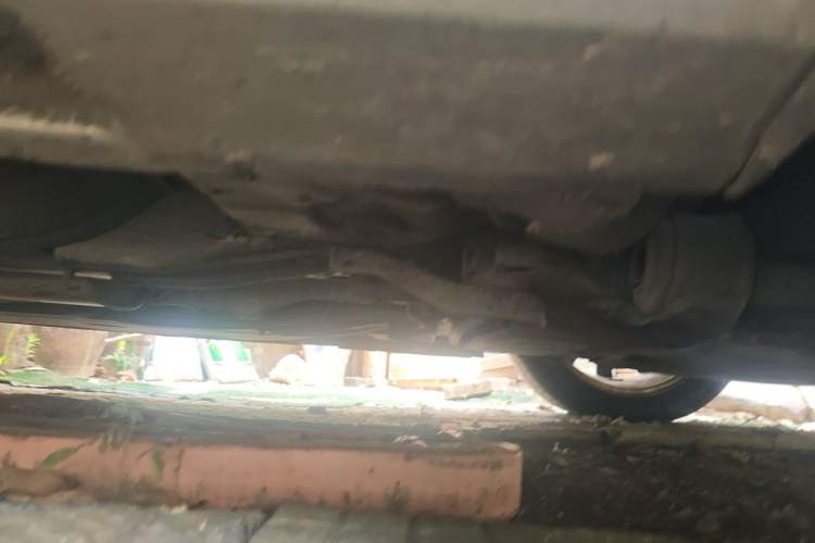 Used Volvo V60 2015 T5 Zhiyi Edition Chassis Front Right