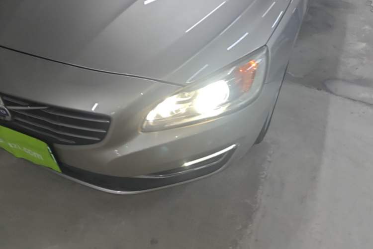 Used Volvo V60 2015 T5 Zhiyi Edition Left Front Headlight